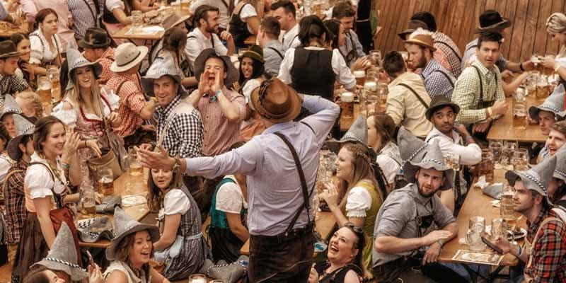 date-oktoberfest
