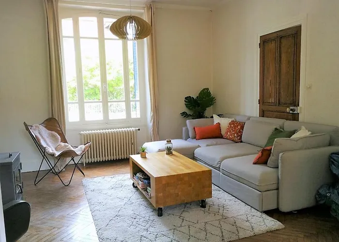 Hôtels à Montbard : Trouvez le logement parfait pour votre séjour